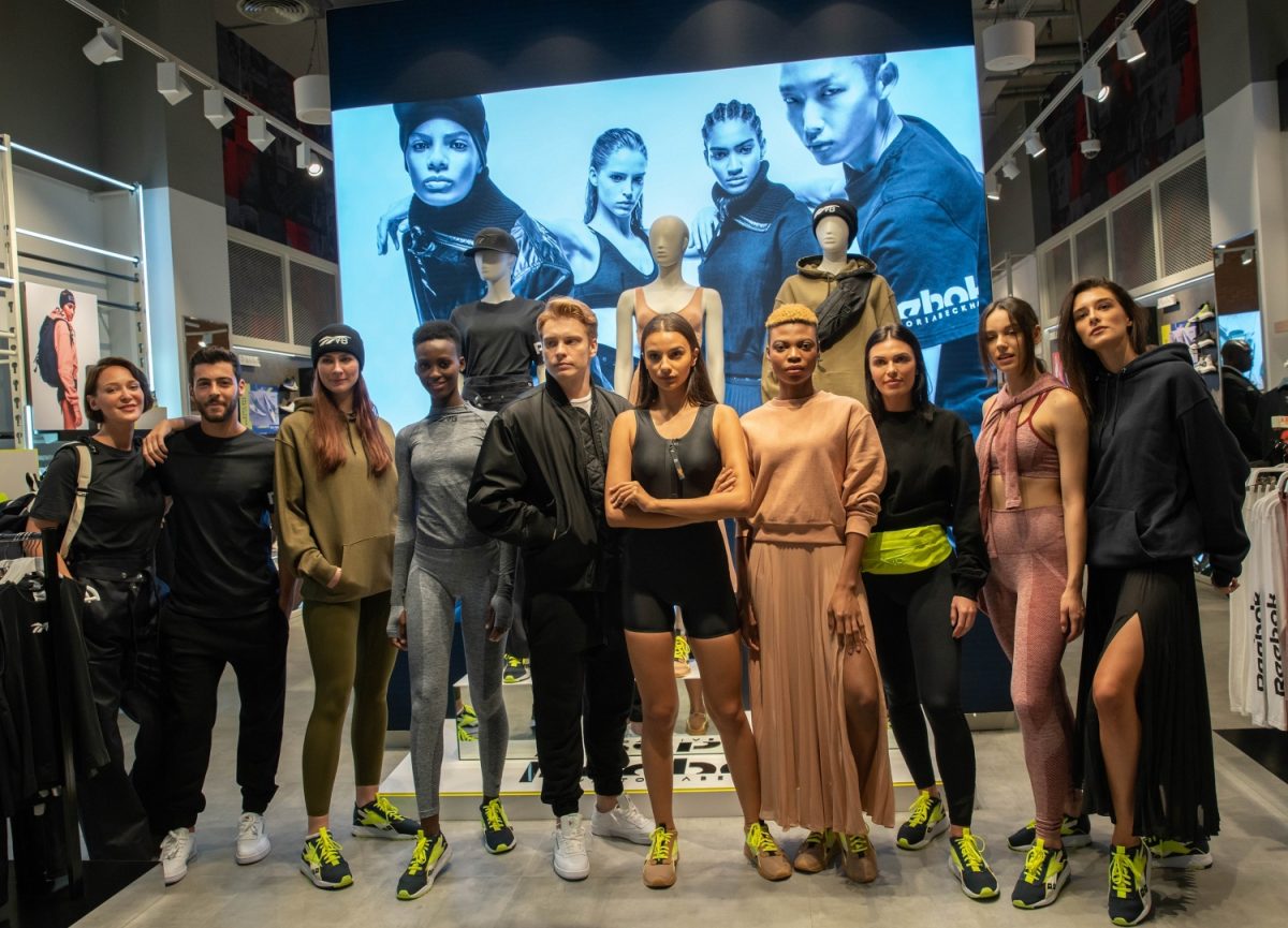 mármol Tradicional Oblicuo Reebok x Victoria Beckham Collection Launches In The Middle East |  Cosmopolitan Middle East