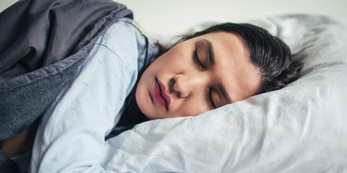 Here's Why You Need To Stop Sleeping On Cotton Pillowcases | Cosmopolitan  Middle East