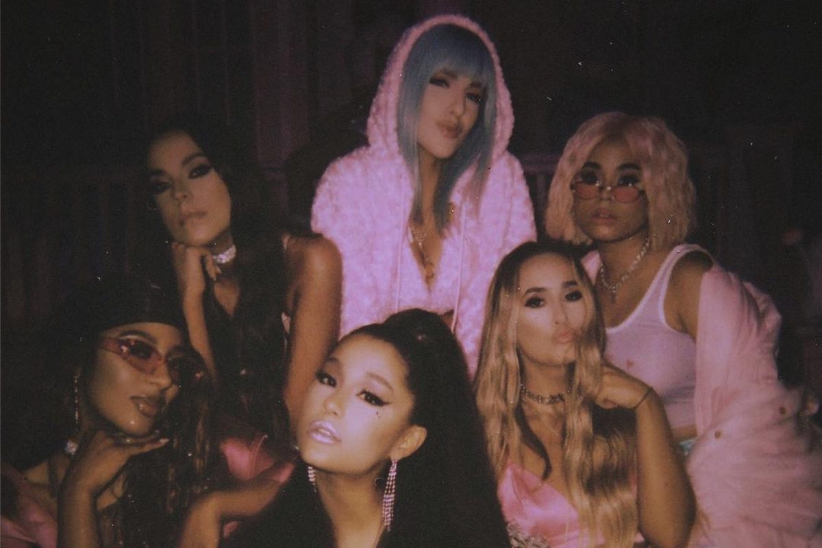 Stream Ariana Grande - 7 Rings (Live At Sweetener World Tour) by Flash TV |  Listen online for free on SoundCloud