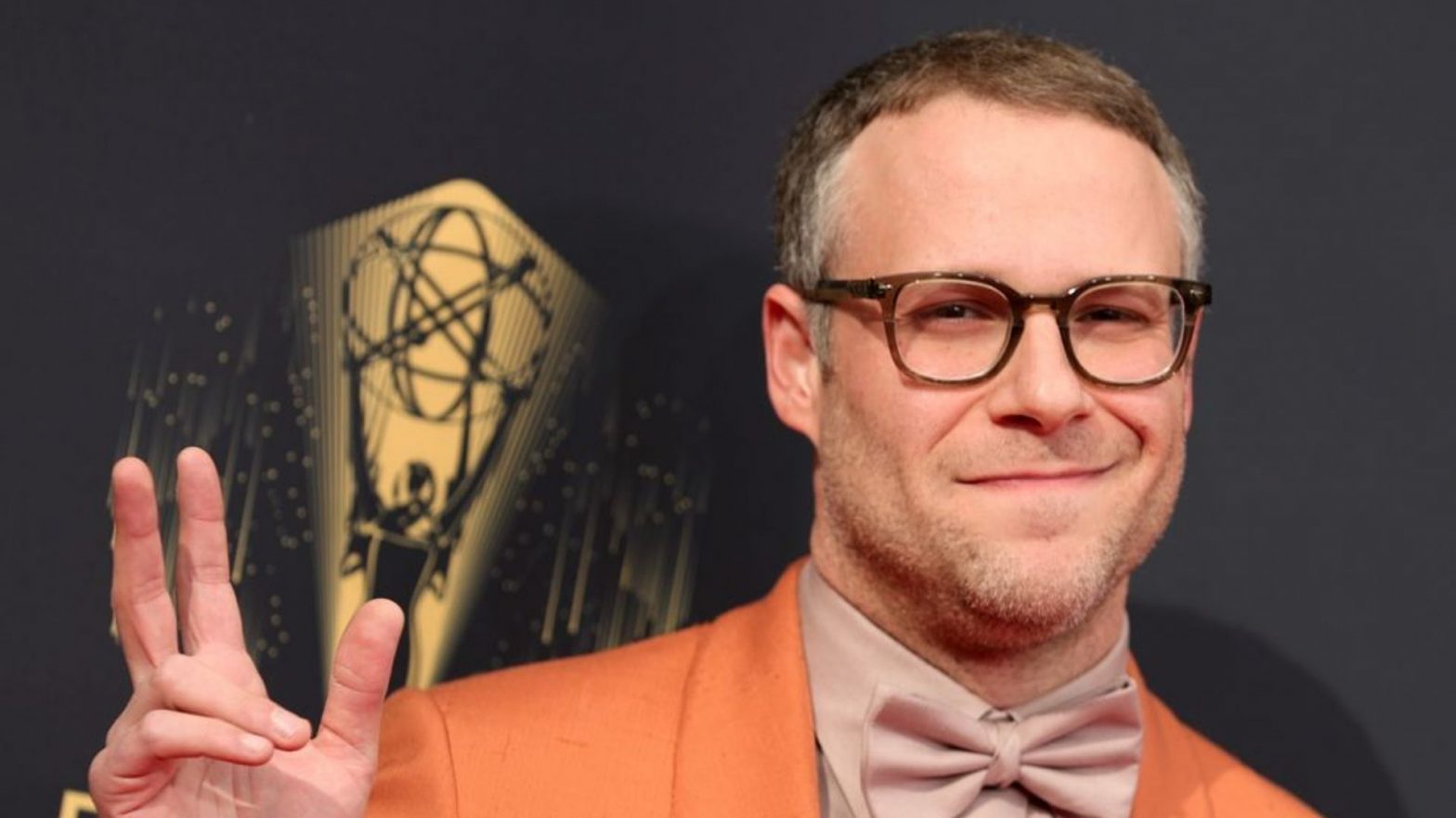 Seth Rogen walked on stage at the Emmys and immediately called out how ...