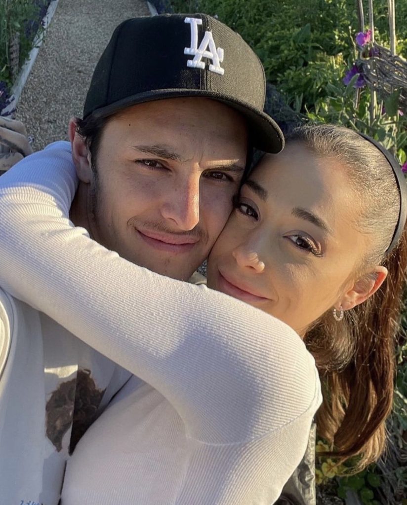 Ariana Grande has a new boyfriend who is married Cosmopolitan Middle East