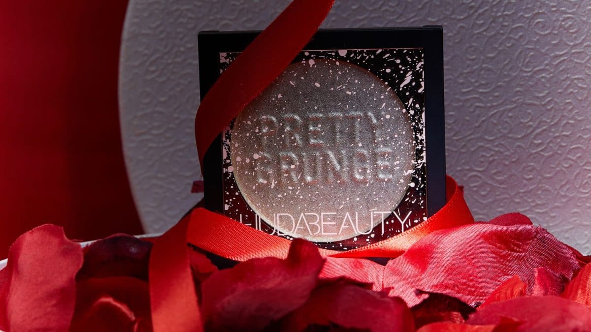 Introducing: Huda Beauty Face Gloss | Cosmopolitan Middle East