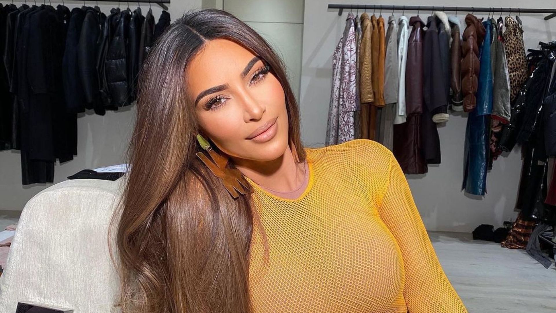 The Foolproof Way Kim Kardashian West Deals With Internet 