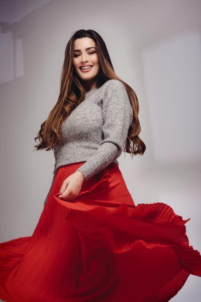 Kuwait Model Ravna Bin Hussain Xxx Vidoes - Rawan Bin Hussain: Meet The October 2019 Cover Star Like Never ...