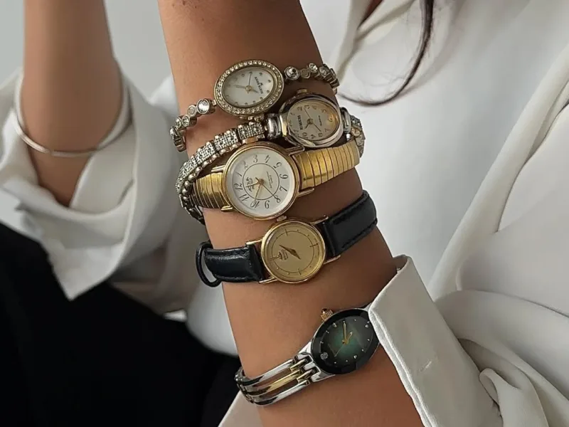 Entering your chic watches era?